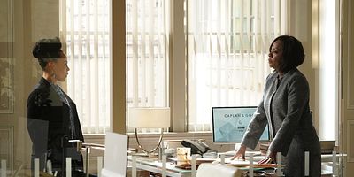 Poster der Serie Vivian’s Here