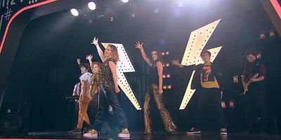 Poster der Serie ¿Qué sientes por mi?, sobre ruedas