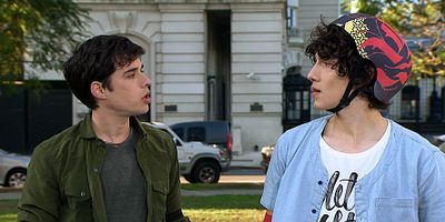 Poster der Serie ¡Atrapada por la Cámara!, Sobre Ruedas