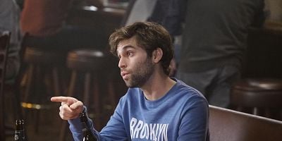 Poster der Serie Let's All Go to the Bar