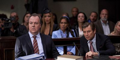 Poster der Serie Der spektakuläre Blake-Carrington-Prozess