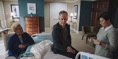 Poster der Serie The Man in the Red Suit