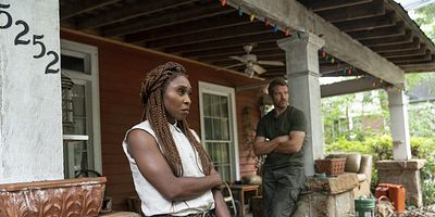 Poster der Serie Tigers and Bears