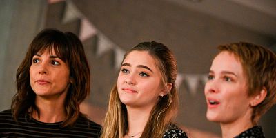 Poster der Serie Mothers and Daughters