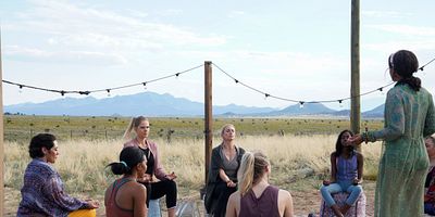 Poster der Serie Ladies and Gentlemen We Are Floating in Space