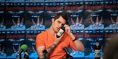 Poster der Serie Bikinistreifen