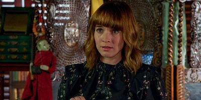 Poster der Serie Karen, die Geheimwaffe