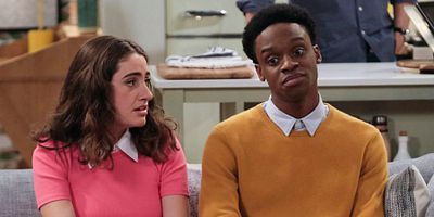 Poster der Serie Distressed Jean