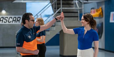 Poster der Serie You Seem Like A Perfectly Serviceable Woman