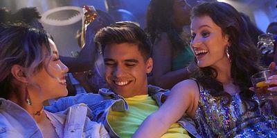 Poster der Serie Know Yourself