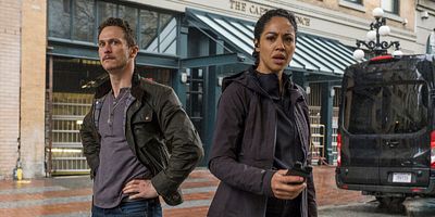 Poster der Serie Earthshine