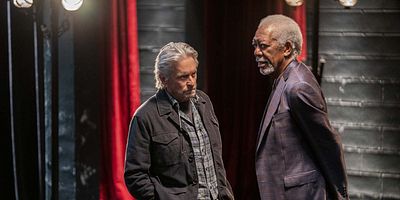 Poster der Serie The round toes, of the high shoes