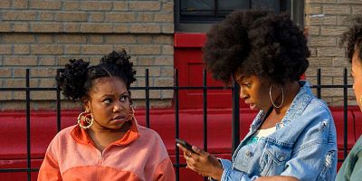 Poster der Serie Brotlose Kunst