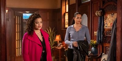 Poster der Serie What to Expect When You're Expecting the Apocalypse