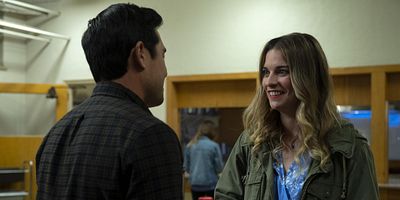 Poster der Serie We're Selling Washing Machines