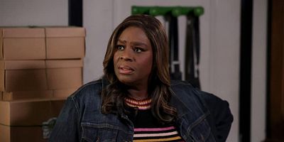 Poster der Serie Strong Hearts Strong Sales