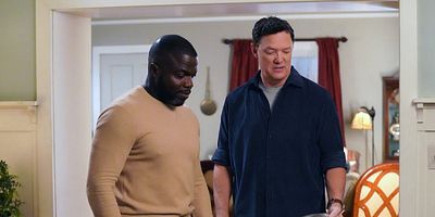 Poster der Serie We’re Even