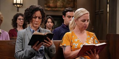 Poster der Serie Education, Corruption, and Damnation