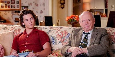 Poster der Serie Potential Energy And Hooch On A Park Bench