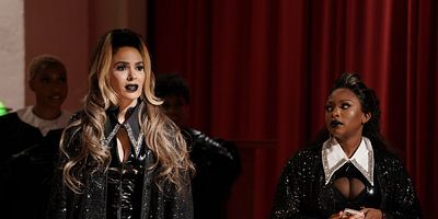 Poster der Serie Behind The Throne