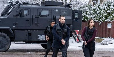 Poster der Serie Close to the Sun