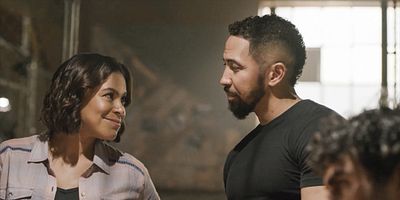 Poster der Serie All Bravo Stations