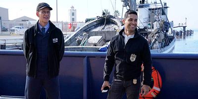 Poster der Serie All Hands