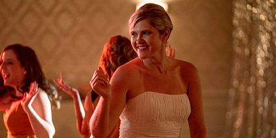 Poster der Serie She's A Helper