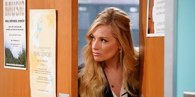 Poster der Serie Welcome to the Pit Stop How May I Help You