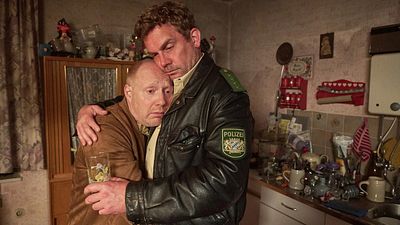 bild aus der news Nach "Rehragout-Rendezvous" kommt "Steckerlfischfiasko": So geht es mit den Eberhofer-Krimis im Kino weiter!