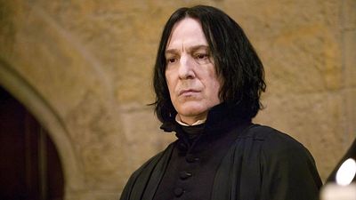 bild aus der news "Harry Potter"-Fans trauern immer noch um ihn: So herzerwärmend verbrachte "Snape" Alan Rickman seinen letzten "Heiligtümer des Todes"-Drehtag