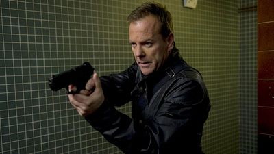 bild aus der news "24"-Star als Priester-John-Wick im neuen Action-Thriller vom "Léon - Der Profi"-Macher – und Al Pacino ist auch dabei