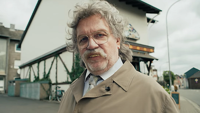 bild aus der news Comeback nach 17 Jahren: Im langen Trailer zu "Horst Schlämmer sucht das Glück" lässt Hape Kerkeling seine Kultfigur wieder aufleben