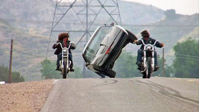 bild aus der news "Knight Rider"-Kinofilm soll kommen – von den Machern eines gigantischen Netflix-Hits, der bereits ein Kult-Franchise belebte