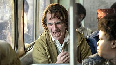 bild aus der news "Ein Albtraum": Joaquin Phoenix sorgt mit Last-Minute-Filmausstieg für Riesen-Ärger – und muss nun mit rechtlichen Folgen rechnen