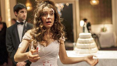 bild aus der news Streaming-Tipp: Kot auf der Windschutzscheibe und Sex auf der Hochzeitstorte - diese bitterböse Komödie hat es in sich!