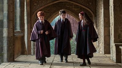 bild aus der news "Harry Potter": Wie reich sind Harry, Ron und Hermine? So viel sollen die Kinder-Stars der HBO-Serie verdienen