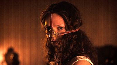 bild aus der news "The Ugly Stepsister": Im bislang besten Horrorfilm 2025 wird ein Märchen durch den Fleischwolf gedreht – jetzt nur im Kino