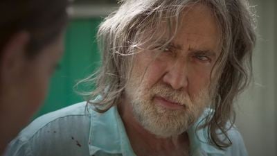 Nicolas Cage sorgt im Hawaiihemd für Leichen & gebrochene Knochen: Erster Trailer zur Action-Komödie "The Retirement Plan"