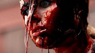 bild aus der news Ohne Kevin James, aber dafür noch brutaler: Der Trailer zu "Becky 2" alias "The Wrath Of Becky"