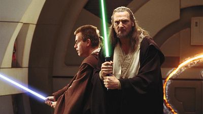 bild aus der news "Wir waren persönlich verletzt": Liam Neeson über den Hass auf "Star Wars: Episode I" – vor allem eine Sache stößt ihm noch immer übel auf