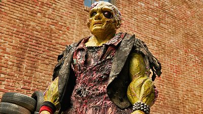 bild aus der news Verstörende neue Einblicke in "The Toxic Avenger": Darum galt das Horror-Splatter-Remake also als "unveröffentlichbar"...