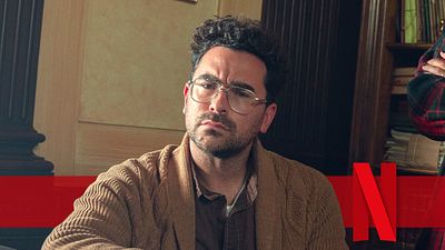 bild aus der news Nein, dieser "Big Bang Theory"-Star spielt nicht in "Sex Education" mit! Den Professor kennt man aus einer viel besseren Serie