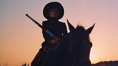 bild aus der news Neu im Heimkino: Dieser Rache-Western mit Klaus Kinski ist so finster und erbarmungslos, dass er glatt zum Horrorfilm mutiert!