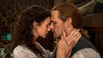 bild aus der news "Outlander" Staffel 7 streicht berüchtigte Sex-Szene aus Buchvorlage – so könnt ihr die Folgen in Deutschland streamen