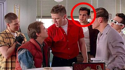 bild aus der news Er war 40 Jahre lang direkt vor unseren Augen: Fast niemand hat diesen "Titanic"-Star in "Zurück in die Zukunft" erkannt!