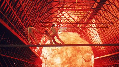 bild aus der news Heute Abend streamen: Dieses kaum bekannte Sci-Fi-Abenteuer ist einer der finstersten Disney-Filme aller Zeiten!