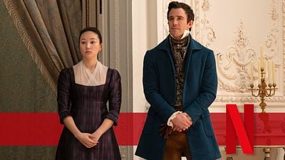 bild aus der news "Empörung ist die richtige Reaktion": "Bridgerton"-Macherin kommentiert die Treppenhaus-Szene in Staffel 4 – im Buch läuft es anders ab!