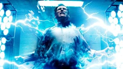 "Seiner Zeit voraus": "Oppenheimer"-Regisseur Christopher Nolan feiert Superhelden-Meisterwerk