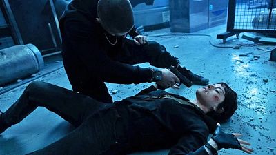 bild aus der news In 4 Tagen liefert der "Casino Royale"-Macher seine "Stirb langsam"-Antwort: Trailer zum Hochhaus-Actioner "Cleaner" mit Daisy Ridley